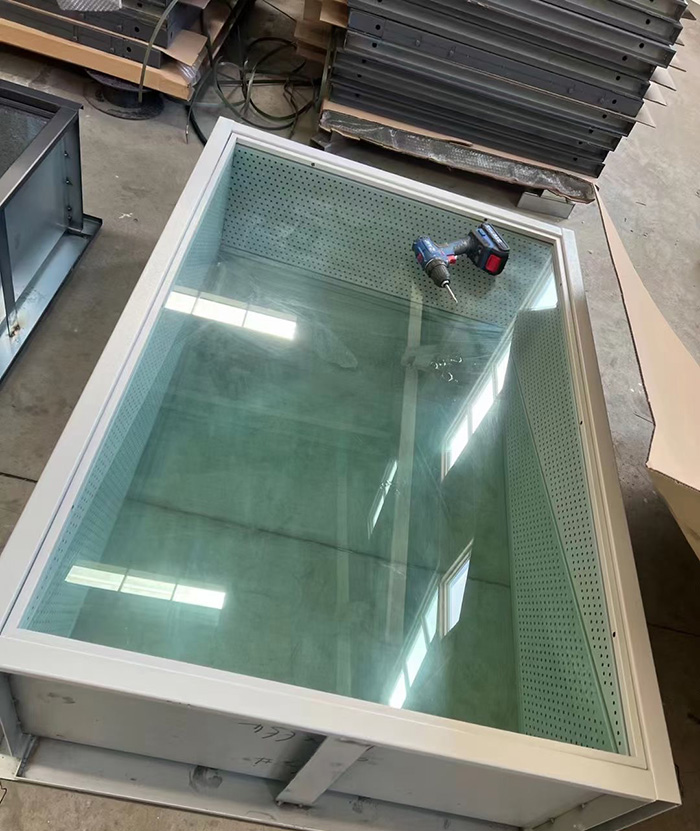 ����������